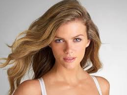 Brooklyn Decker Fotoğrafı
