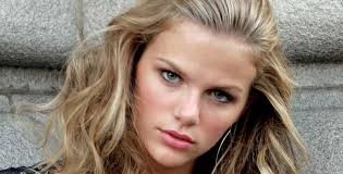 Brooklyn Decker Fotoğrafı