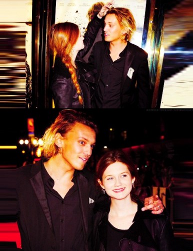 Jamie Campbell Bower Fotoğrafı