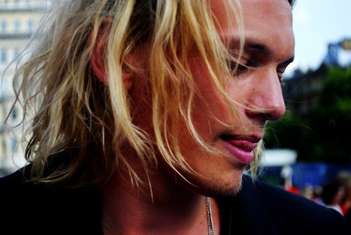 Jamie Campbell Bower Fotoğrafı