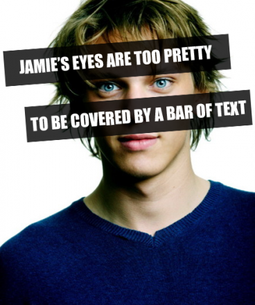 Jamie Campbell Bower Fotoğrafı