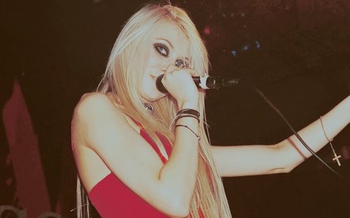 Taylor Momsen Fotoğrafı