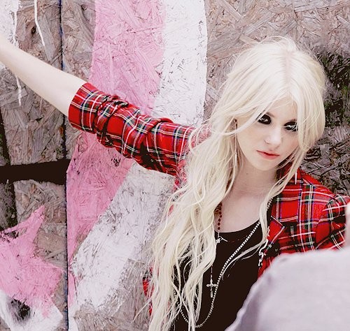 Taylor Momsen Fotoğrafı