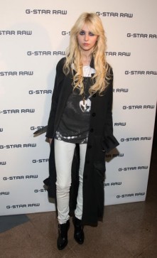 Taylor Momsen Fotoğrafı