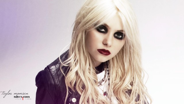 Taylor Momsen Fotoğrafı