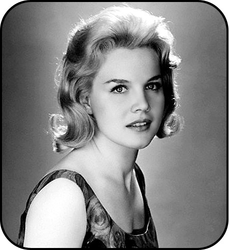 Carroll Baker fotoğrafı