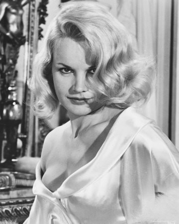 Carroll Baker fotoğrafı