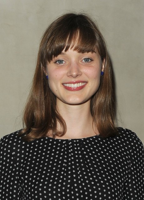 Bella Heathcote Fotoğrafı