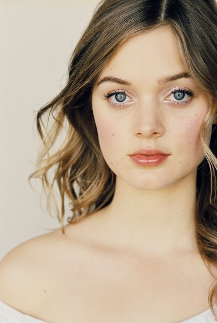 Bella Heathcote Fotoğrafı