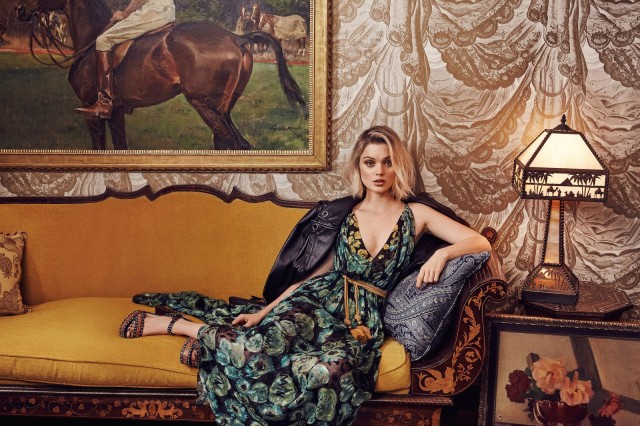 Bella Heathcote Fotoğrafı