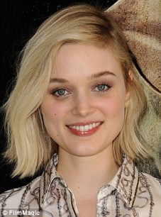 Bella Heathcote Fotoğrafı