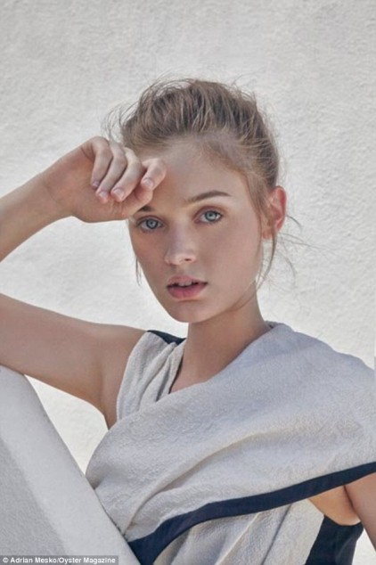 Bella Heathcote Fotoğrafı