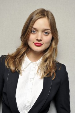 Bella Heathcote Fotoğrafı