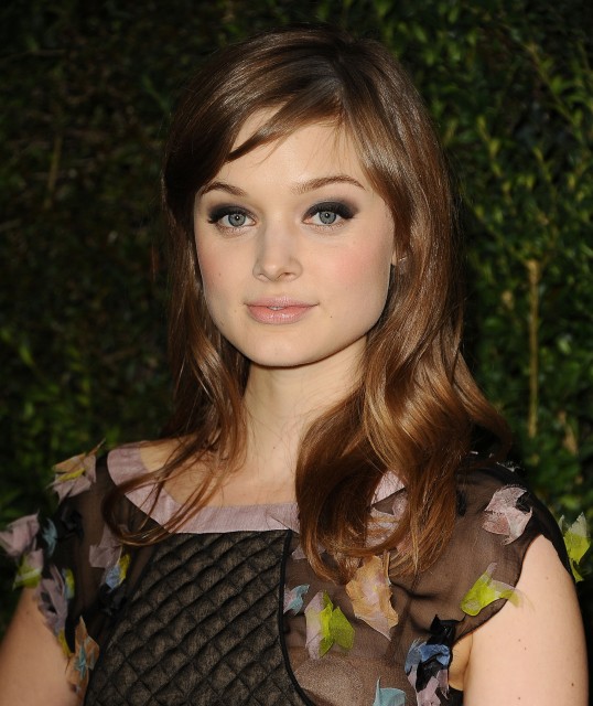 Bella Heathcote Fotoğrafı