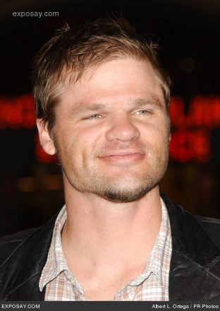 Evan Jones fotoğrafı