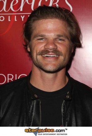 Evan Jones Fotoğrafı