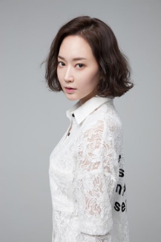 Yeon Min-Ji Fotoğrafı