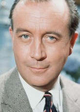 Dennis Price fotoğrafı