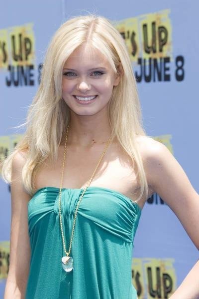 Sara Paxton Fotoğrafı