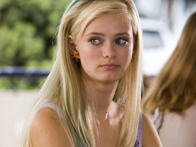 Sara Paxton Fotoğrafı