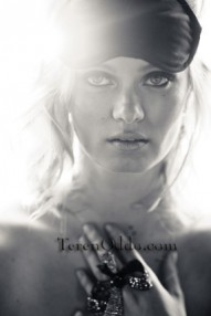 Sara Paxton Fotoğrafı