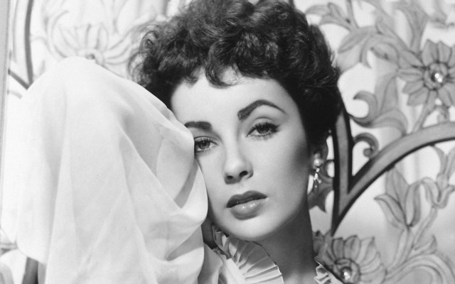 Elizabeth Taylor Fotoğrafı