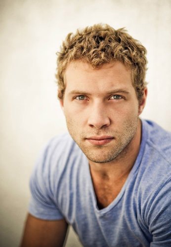 Jai Courtney Fotoğrafı