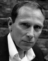 Danny Webb fotoğrafı