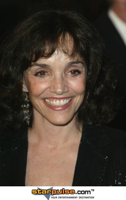 Brooke Adams fotoğrafı