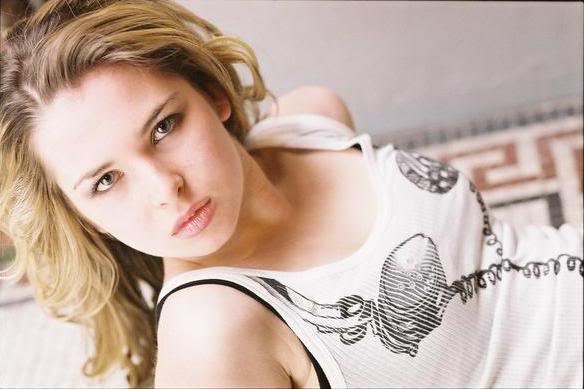 Kirsten Prout fotoğrafı