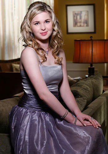 Kirsten Prout Fotoğrafı