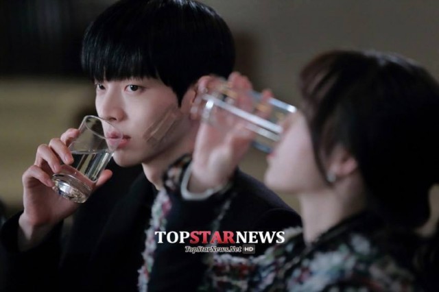 Ahn Jae-hyeon Fotoğrafı