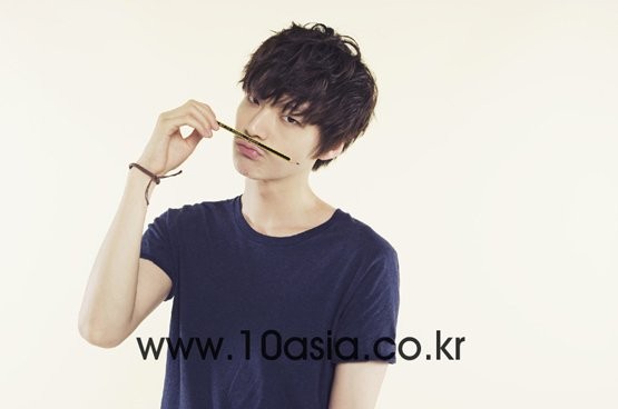 Ahn Jae-hyeon Fotoğrafı