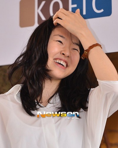 Lee Min-ji Fotoğrafı