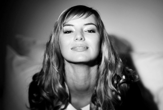 Louise Bourgoin Fotoğrafı