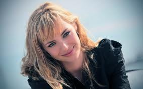 Louise Bourgoin Fotoğrafı