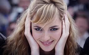 Louise Bourgoin Fotoğrafı