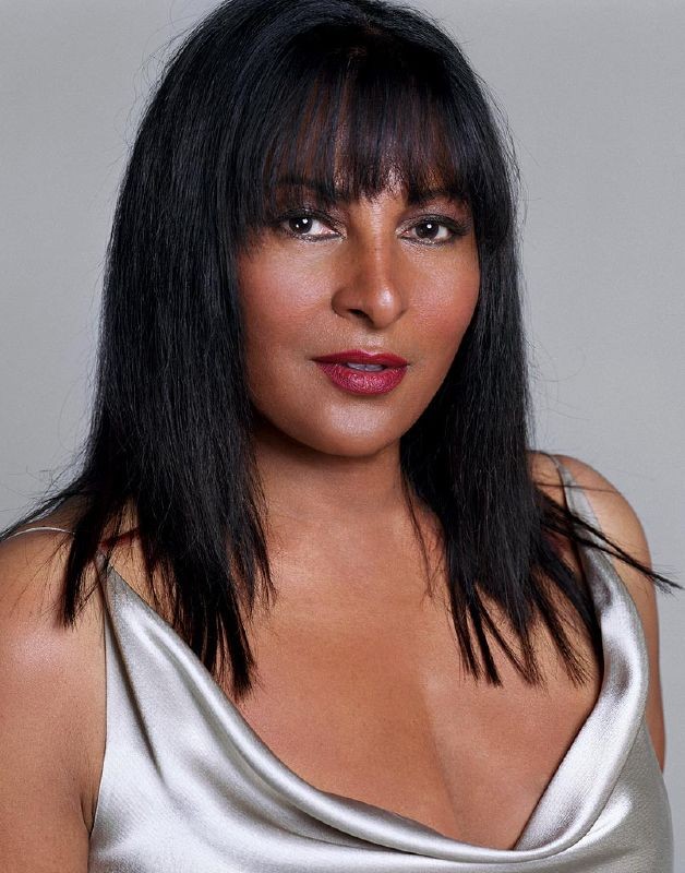 Pam Grier Fotoğrafı