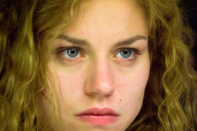 Émilie Dequenne fotoğrafı