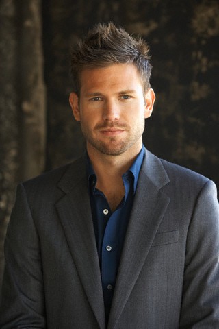 Matthew Davis Fotoğrafı