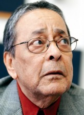 Gazanfer Özcan fotoğrafı