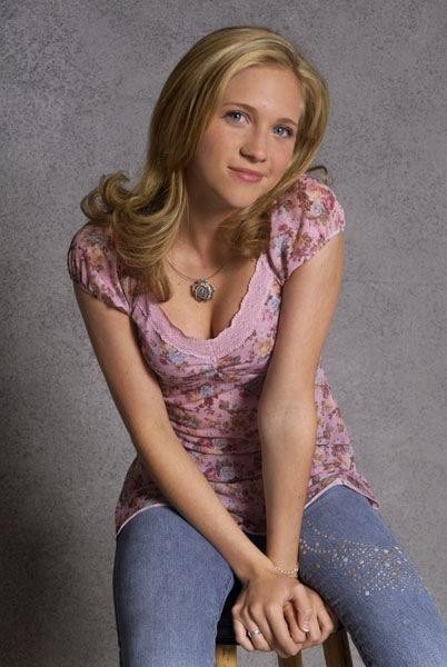 Brittany Snow fotoğrafı