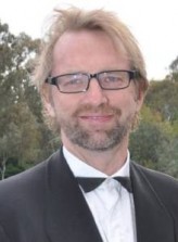 Simon Weaving fotoğrafı