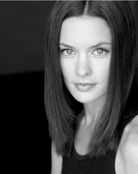 Gina Holden Fotoğrafı