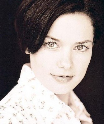 Gina Holden fotoğrafı