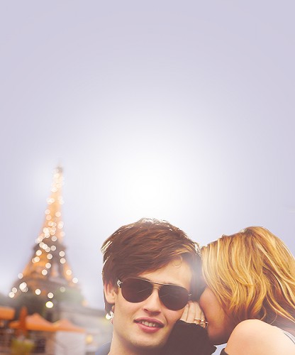 Douglas Booth Fotoğrafı