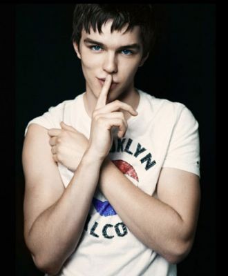 Nicholas Hoult fotoğrafı
