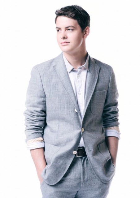 Israel Broussard fotoğrafı