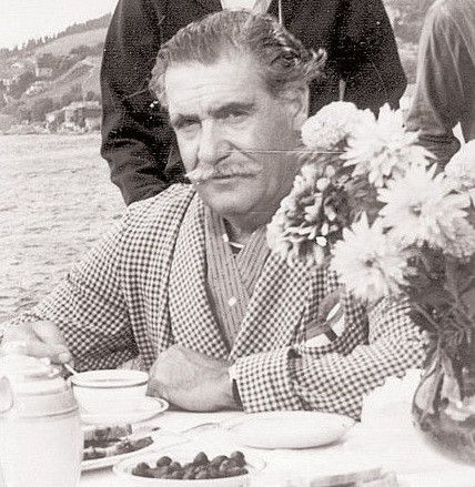 Hulusi Kentmen Fotoğrafı