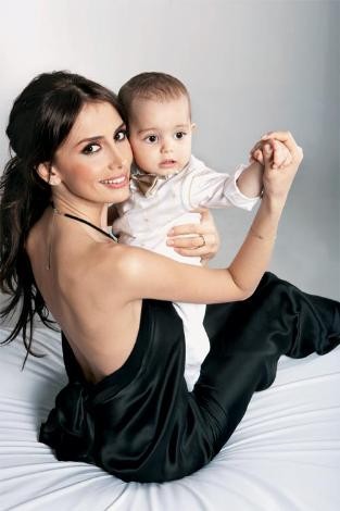 Emina Türkcan Sandal Fotoğrafı